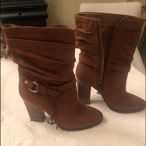 New guess boots warm brown beautiful color!